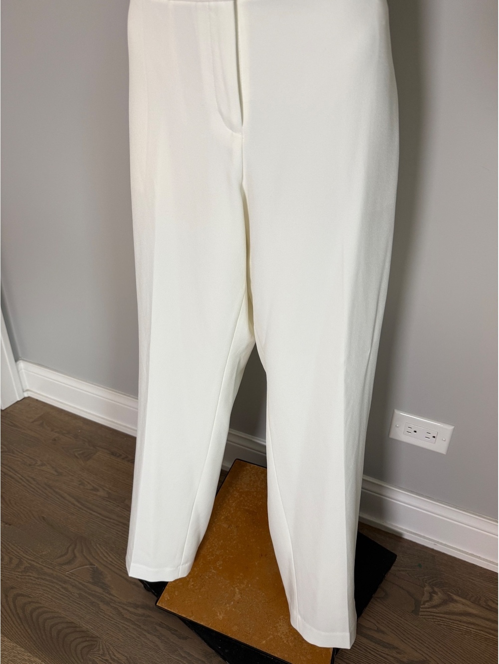 Kasper Women's White Dress Pants Size 12 - Picture 8 of 9